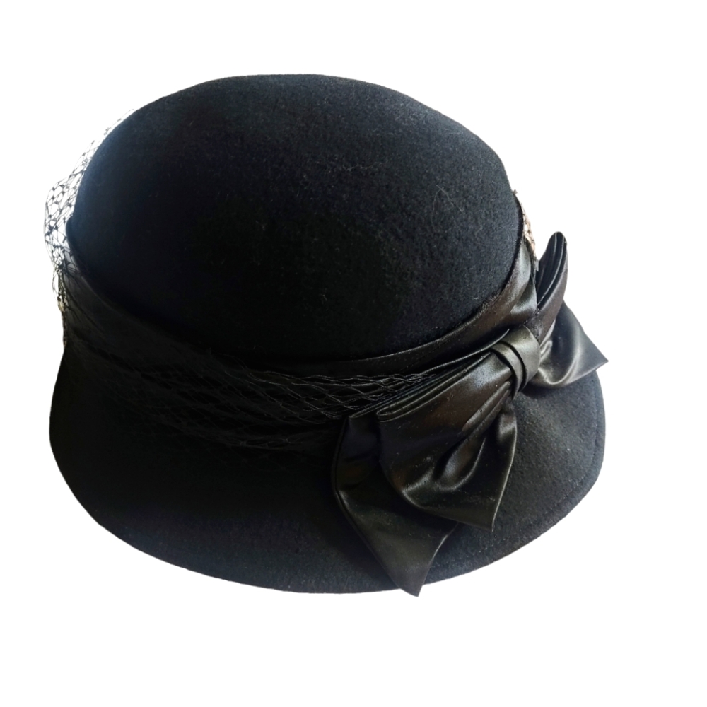 Midnight Black Vintage Miss Bierner 100% wool hat